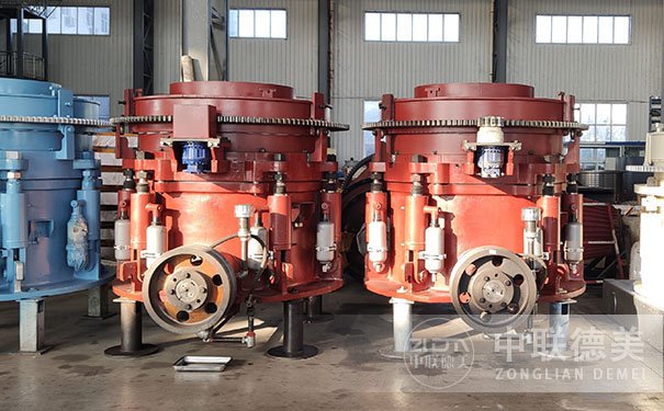 立式板錘制砂機(jī)廠家哪個(gè)好？